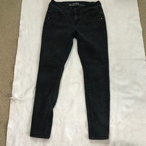 Black Skinny Wallflower Jeans